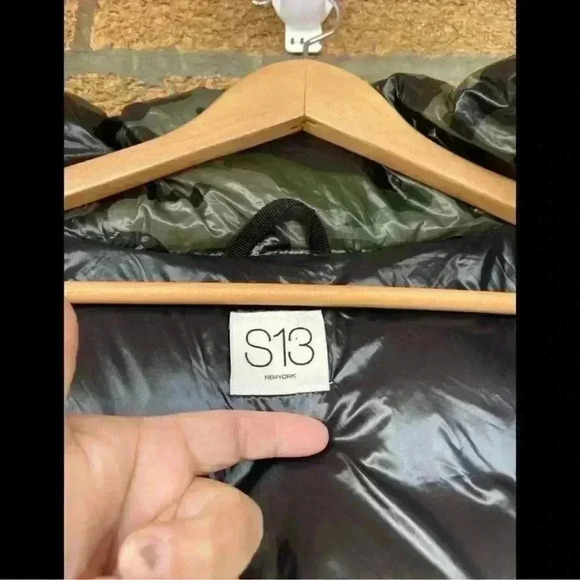 S13 by SAM. Snowcat Down Puffer Vest with Faux Fur Hood small - Picture 10 of 15